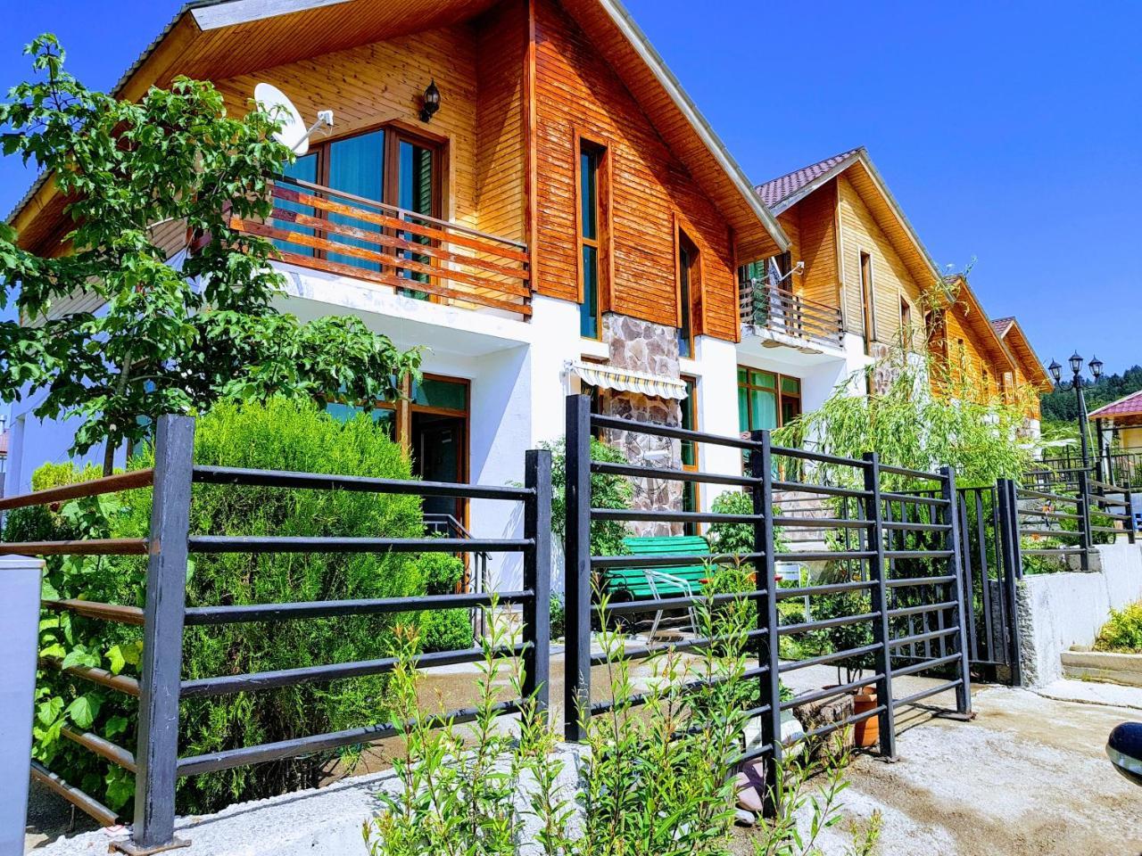 Villa Sun Valley Bakoerjani Buitenkant foto